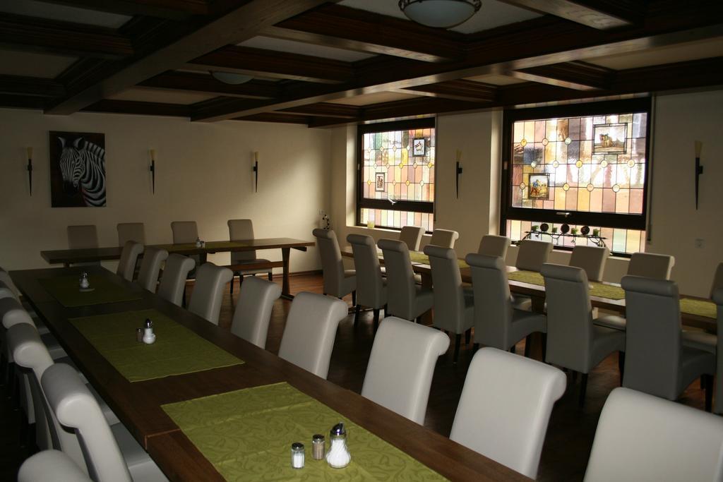 Hotel Restaurant Zum Schwanen Bruchköbel المظهر الخارجي الصورة